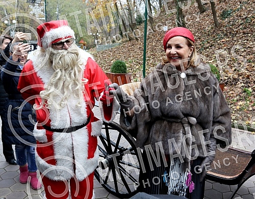 Ana Bekuta with the media before the second concert, on December 29th at the Sava Center and on the occasion of the announcement of her appearance at Topciderac restaurant for the New Year.na Bekuta sa medijama pred drugi koncert, 29. decembra u Sav