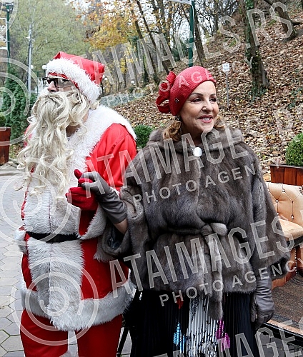 Ana Bekuta with the media before the second concert, on December 29th at the Sava Center and on the occasion of the announcement of her appearance at Topciderac restaurant for the New Year.na Bekuta sa medijama pred drugi koncert, 29. decembra u Sav