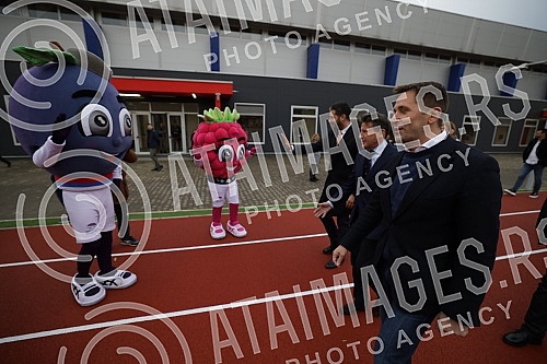 The athletics hall in Banjica was opened in 2016, and this year it was reconstructed with new tartan and lighting, and right next to the hall, the most modern athletics training facility in the Balkans was ceremoniously opened today.Atletska dvoran