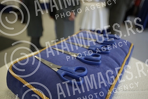 The athletics hall in Banjica was opened in 2016, and this year it was reconstructed with new tartan and lighting, and right next to the hall, the most modern athletics training facility in the Balkans was ceremoniously opened today.Atletska dvoran