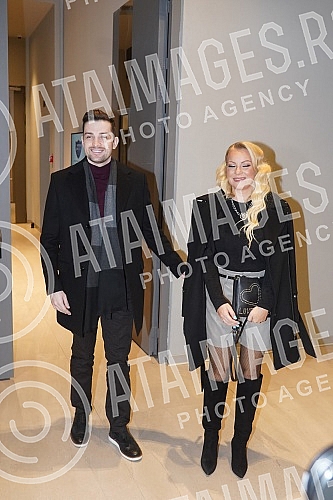 A press conference was held at the Mona Plaza Hotel, at which Ivana Selakov and Mirza Selimovic announced New Year's performances on Zlatibor at the Mona Hotel and Belgrade, at the Mona Plaza Hotel. U hotelu Mona Plaza odrzana je konferencija za me