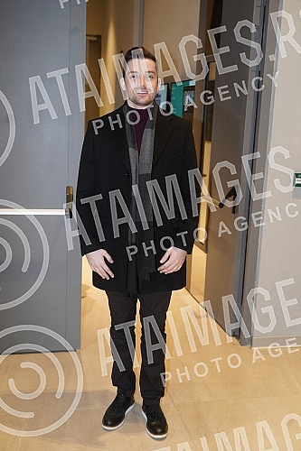 A press conference was held at the Mona Plaza Hotel, at which Ivana Selakov and Mirza Selimovic announced New Year's performances on Zlatibor at the Mona Hotel and Belgrade, at the Mona Plaza Hotel. U hotelu Mona Plaza odrzana je konferencija za me