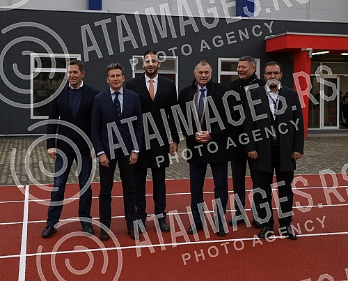 The athletics hall in Banjica was opened in 2016, and this year it was reconstructed with new tartan and lighting, and right next to the hall, the most modern athletics training facility in the Balkans was ceremoniously opened today.Atletska dvoran