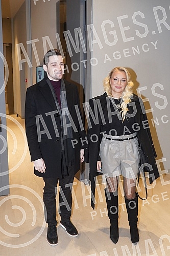 A press conference was held at the Mona Plaza Hotel, at which Ivana Selakov and Mirza Selimovic announced New Year's performances on Zlatibor at the Mona Hotel and Belgrade, at the Mona Plaza Hotel. U hotelu Mona Plaza odrzana je konferencija za me