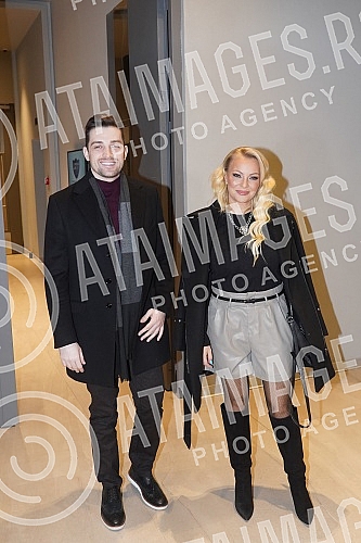 A press conference was held at the Mona Plaza Hotel, at which Ivana Selakov and Mirza Selimovic announced New Year's performances on Zlatibor at the Mona Hotel and Belgrade, at the Mona Plaza Hotel. U hotelu Mona Plaza odrzana je konferencija za me