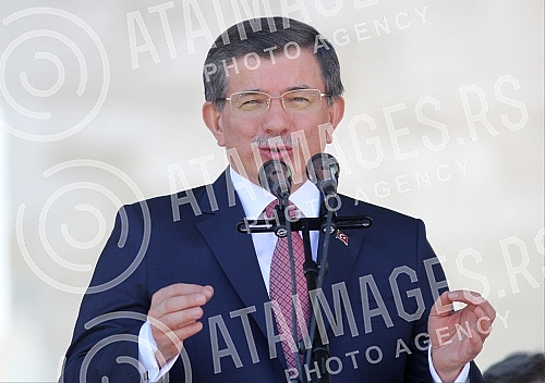 The ceremony of the renewed Ferhat Pasha mosque (Ferhadija) in Banja Luka, demolished 7 May 1993 during the war in BiH.Ceremonija svecanog otvaranja obnovljene Ferhat-pasine dzamije (Ferhadija) u Banja Luci, srusene 7. maja 1993. tokom rata u BiH. 