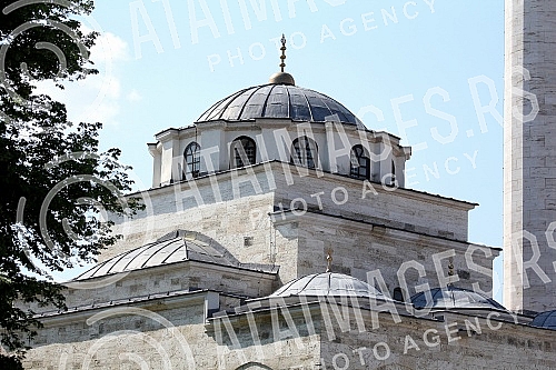 The ceremony of the renewed Ferhat Pasha mosque (Ferhadija) in Banja Luka, demolished 7 May 1993 during the war in BiH.Ceremonija svecanog otvaranja obnovljene Ferhat-pasine dzamije (Ferhadija) u Banja Luci, srusene 7. maja 1993. tokom rata u BiH. 