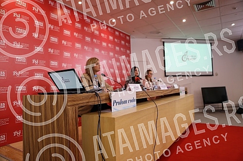 The press center of the UNS hosted a press conference of the president of the Living for Serbia Movement, Jovana Stojkovic, who was recently arrested for posting on social networks regarding the vaccination against the coronavirus, with the topic 