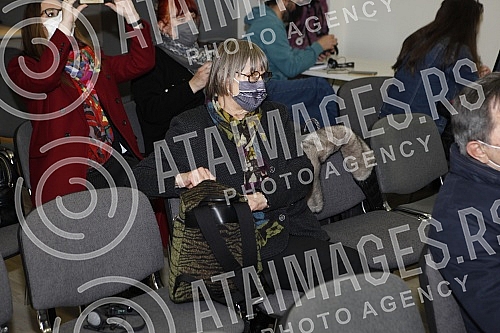 A press conference of Albanian and Serbian families missing in the run-up to International Human Rights Day was held at the media center.Konferencija za novinare albanskih i srpskih porodica nestalih u susret Medjunarodnom danu ljudskih prava odrza