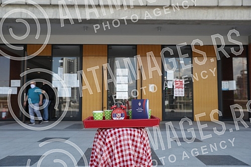 Let's awaken the judiciary with a performance in front of the Palace of Justice, association for the Protection of constitutionality and legality 