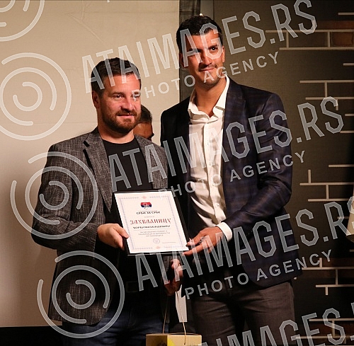 The humanitarian organization of Serbs for Serbs, in cooperation with the basketball representative Marko Keselj, organized a donation evening for Kosovo and Metohija in the restaurant Tri tacke. Humanitarna organizacija Srbi za Srbe u saradnji sa 