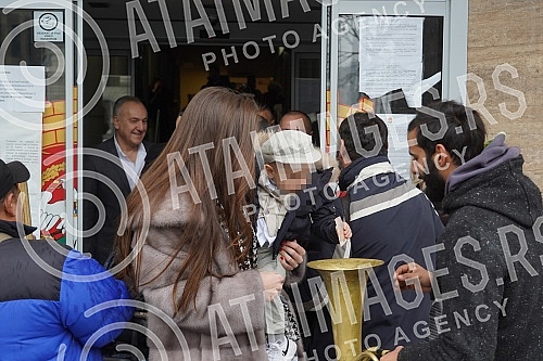Municipal wedding of Marko Trajkovic, another singer Radisa Trajkovic Djanija.Opstinsko vencanje Marka Trajkovica, drugog sia pevaca Radise Trajkovica Djanija.