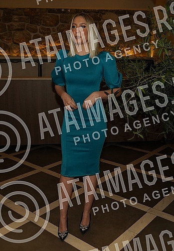 Singer Katarina Grujic and football player Marko Gobeljic became the parents of daughter Katja yesterday, and on that happy occasion, a celebration was held tonight at the Topciderac restaurant.