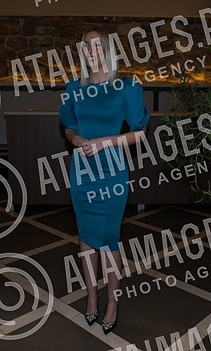 Singer Katarina Grujic and football player Marko Gobeljic became the parents of daughter Katja yesterday, and on that happy occasion, a celebration was held tonight at the Topciderac restaurant.