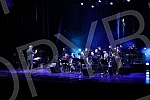 Organized by the Center of Belgrade Festivals (CEBEF) in the Kombank Hall was held a concert 