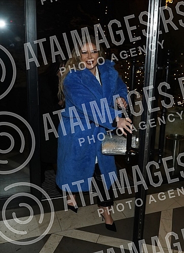 Singer Katarina Grujic and football player Marko Gobeljic became the parents of daughter Katja yesterday, and on that happy occasion, a celebration was held tonight at the Topciderac restaurant.