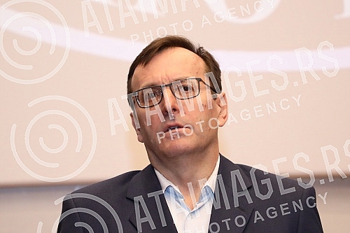 Distributor house Delius film organized a press conference on the occasion of the premiere of the film Surrounded, which is scheduled for April 13 at the Cineplexx cinema Belgrade Gallery.Distributerska kuca Delius film organizovala je konfereciju 