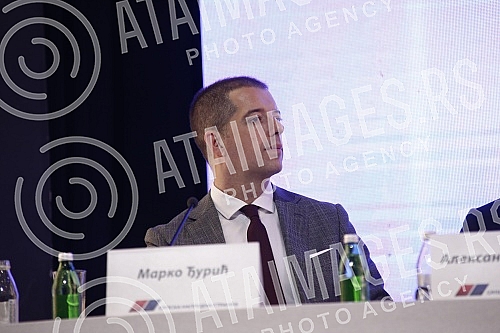 The Serbian Progressive Party held a session of the Main Board, which was preceded by a session of the SNS Presidency.Srpska napredna stranka odrzala j sednicu Glavnog odbora, kojoj je prethodila sednica Predsednistva SNS.