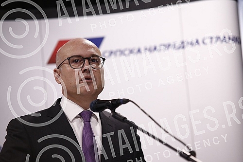 Milos Vucevic addressed the media after the meeting of the Main Board of the Serbian Progressive Party.Milos Vucevic obratio se medijima posle sednice Glavnog odbora Srpske napredne stranke.