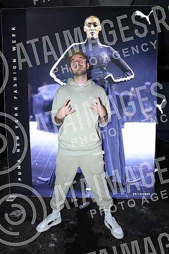 The biggest sneaker festival in the Balkans â Sneakerville in the Port of Belgrade, brought together all the most famous and popular foreign and domestic sports brands, who presented the latest collections at their stands and organized numerous act