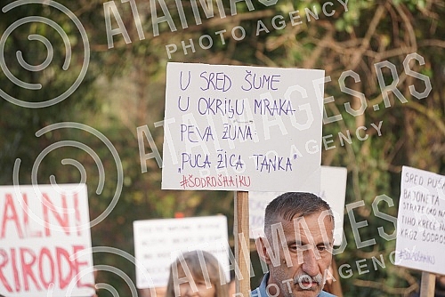 On the Day of Liberation of Novi Sad, the Novi Sad Ecological Front initiative invited citizens to protest against the destruction of nature around the Danube due to the construction of the fourth bridge.Na Dan oslobodjenja Novog Sada, inicijativa 