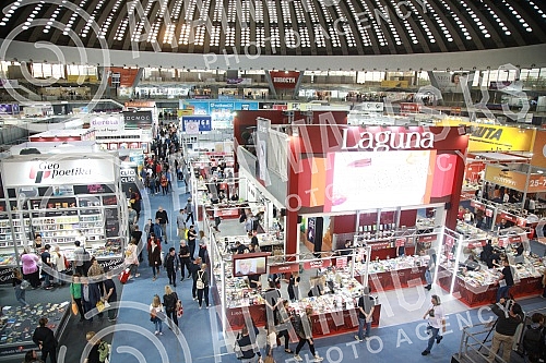 Playwright and academician Dusan Kovacevic solemnly opened the 65th International Belgrade Book Fair, which will last until October 30 at the Belgrade Fair under the slogan Return of the Written.Dramaturg i akademik Dusan Kovacevic svecano je otvor