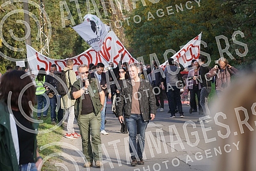 On the Day of Liberation of Novi Sad, the Novi Sad Ecological Front initiative invited citizens to protest against the destruction of nature around the Danube due to the construction of the fourth bridge.Na Dan oslobodjenja Novog Sada, inicijativa 