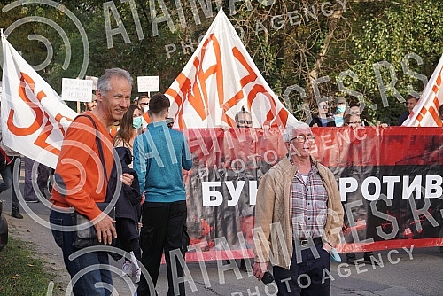 On the Day of Liberation of Novi Sad, the Novi Sad Ecological Front initiative invited citizens to protest against the destruction of nature around the Danube due to the construction of the fourth bridge.Na Dan oslobodjenja Novog Sada, inicijativa 
