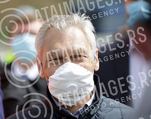 The President of the Republic of Serbia, Aleksandar Vucic, visited the works on the construction of the Belgrade-Budapest express railway (Stara Pazova-Novi Sad section).Predsednik Republike Srbije Aleksandar Vucic obisao je radove na izgradnji brze