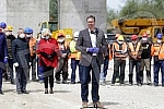 The President of the Republic of Serbia, Aleksandar Vucic, visited the works on the construction of the Belgrade-Budapest express railway (Stara Pazova-Novi Sad section).Predsednik Republike Srbije Aleksandar Vucic obisao je radove na izgradnji brze