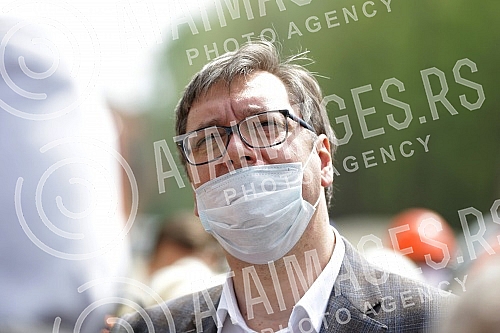 The President of the Republic of Serbia, Aleksandar Vucic, visited the works on the construction of the Belgrade-Budapest express railway (Stara Pazova-Novi Sad section).Predsednik Republike Srbije Aleksandar Vucic obisao je radove na izgradnji brze