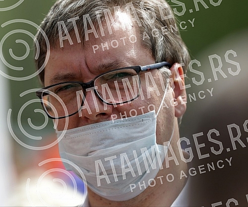 The President of the Republic of Serbia, Aleksandar Vucic, visited the works on the construction of the Belgrade-Budapest express railway (Stara Pazova-Novi Sad section).Predsednik Republike Srbije Aleksandar Vucic obisao je radove na izgradnji brze