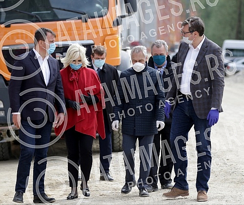 The President of the Republic of Serbia, Aleksandar Vucic, visited the works on the construction of the Belgrade-Budapest express railway (Stara Pazova-Novi Sad section).Predsednik Republike Srbije Aleksandar Vucic obisao je radove na izgradnji brze