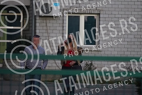 Starlet MIlica Zivanovic, better known as Mimi Oro, testified at the premises of the Service for the Fight against Organized Crime (SBPOK) in Makis.Starleta MIlica Zivanovic, poznatija kao Mimi Oro, davala je iskaz u  u prostorijama Sluzbe za borbu