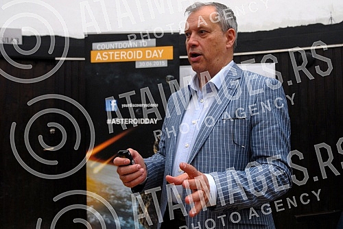 Konferencija za medije povodom dana asteroida (30.juna), datum koji obelezava godisnjicu dogadjaja iz 1908. kada je u Sibiru udario najveci asteroid u skorasnjoj istoriji, u beogradskom planetarijumu u organizaciji Discavery tv kanala.