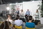  A panel discussion 