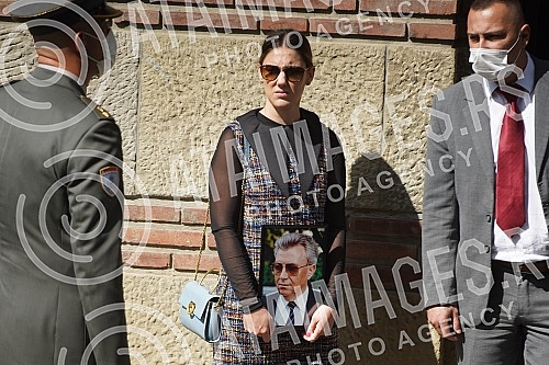 Former President of the Presidency of the SFRY Borisav Jovic was buried in the Alley of Merited Citizens at the New Cemetery in Belgrade, with military and state honors.Nekadasnji predsednik Predsednistva SFRJ Borisav Jovic sahranjen je u Aleji zas