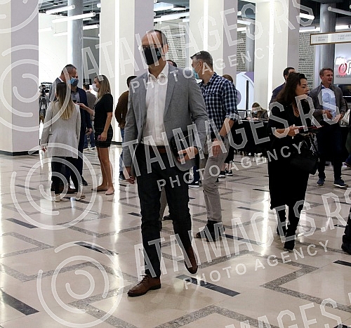 The session of the Main Board of the Serbian Progressive Party is being held in Kombank Hall.Sednica Glavnog odbor Srpske napredne stranke odrzava se u Kombank dvorani.