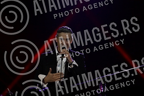 Massimo Savic performed for the first time on the cult scene of Tasmajdan.Massimo Savic je prvi put nastupio na kultnoj sceni Tasmajdana.