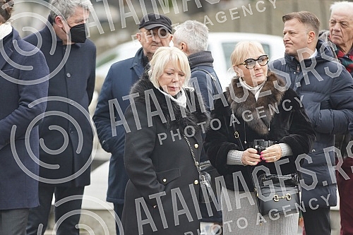 A memorial service on the occasion of the 40th day since the death of Milutin Mrkonjic was held at the New Cemetery.Pomen povodom 40 dana od smrti Milutina Mrkonjica odrzan je na Novom groblju.