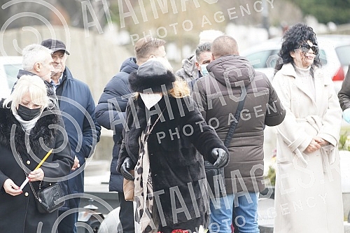 A memorial service on the occasion of the 40th day since the death of Milutin Mrkonjic was held at the New Cemetery.Pomen povodom 40 dana od smrti Milutina Mrkonjica odrzan je na Novom groblju.