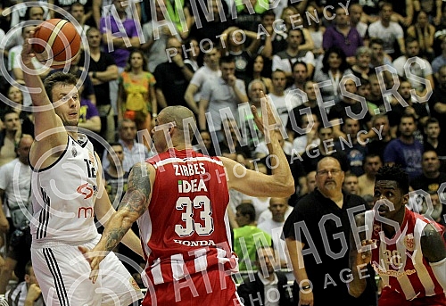 Serbian basketball League (KLS) playoffs final, 4th game, between KK Crvena Zvezda Telekom and KK Partizan NIS played at Aleksandar Nikolic sports hall.Cetvrta utakmica finala plej ofa Kosarkaske Lige Srbije (KLS) izmedju kosarkasa Crvene zvezde Tel