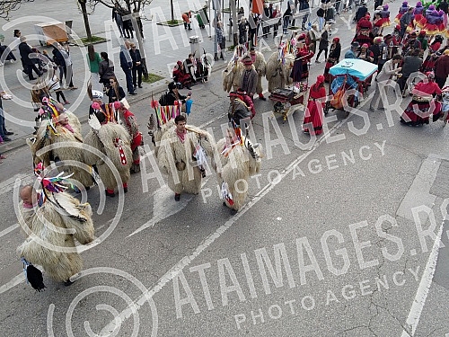 In a great atmosphere, a large carnival procession from Mladen Stojanovc Park arrived at Krajina Square, where the central event of the first Banja Luka Carnival was held.U sjajnoj atmosferi velika karnevalska povorka od Parka Mladen Stojanovc stig
