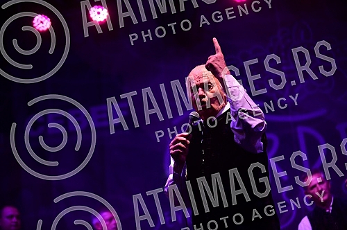 The bard of tambourine music, Zvonko Bogdan, held a concert as part of the July series of Garden Sessions concerts in the Jevremovac Botanical Garden.Bard tamburaske muzike Zvonko Bogdan odrao je koncert u skolpu julske serije Garden Sessions konce
