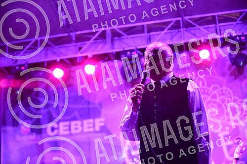 The bard of tambourine music, Zvonko Bogdan, held a concert as part of the July series of Garden Sessions concerts in the Jevremovac Botanical Garden.Bard tamburaske muzike Zvonko Bogdan odrao je koncert u skolpu julske serije Garden Sessions konce