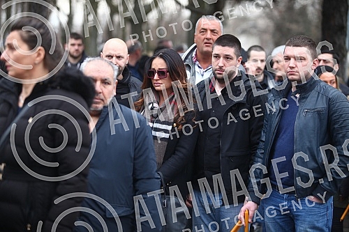 Buried Slavoljub Stavric - Stavre, show business manager in New Bezanijsko cemetery.Sahrana Slavoljuba Stavrica - Stavre, estradnog menadzera na Novom Bezanijskom groblju.