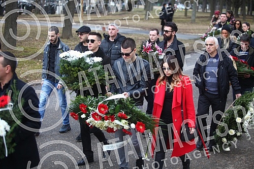 Buried Slavoljub Stavric - Stavre, show business manager in New Bezanijsko cemetery.Sahrana Slavoljuba Stavrica - Stavre, estradnog menadzera na Novom Bezanijskom groblju.