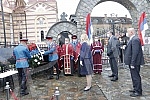 Wreaths in memory of all killed and expelled Serbs from western Slavonia during the 1995 Croatian military-police Flash campaign were lowered today from the Gradiska Bridge to the Sava River.Venci u znak secanja na sve ubijene i prognane Srbe iz zap
