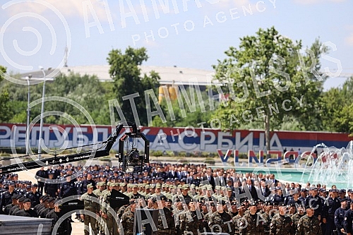 On the plateau in front of the Palace of Serbia, the Day of the Ministry of the Interior and the Police Day were marked, during which 1,337 new members of the Ministry of the Interior took the oath.Na platou ispred Palate Srbija obelezen je Dana Mi