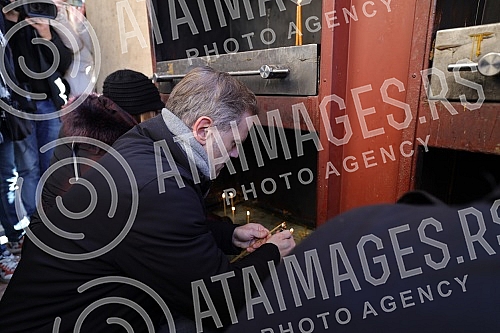 On the fourth anniversary of the murder of Oliver Ivanovic, citizens and opposition leaders gathered in front of the Presidency of the Republic of Serbia, and then went for a walk along the route to the Church of St. Mark under the slogan 